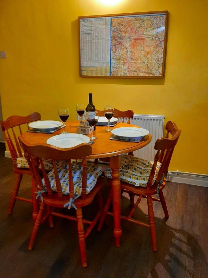 Market View Cottage, Tideswell Esterno foto